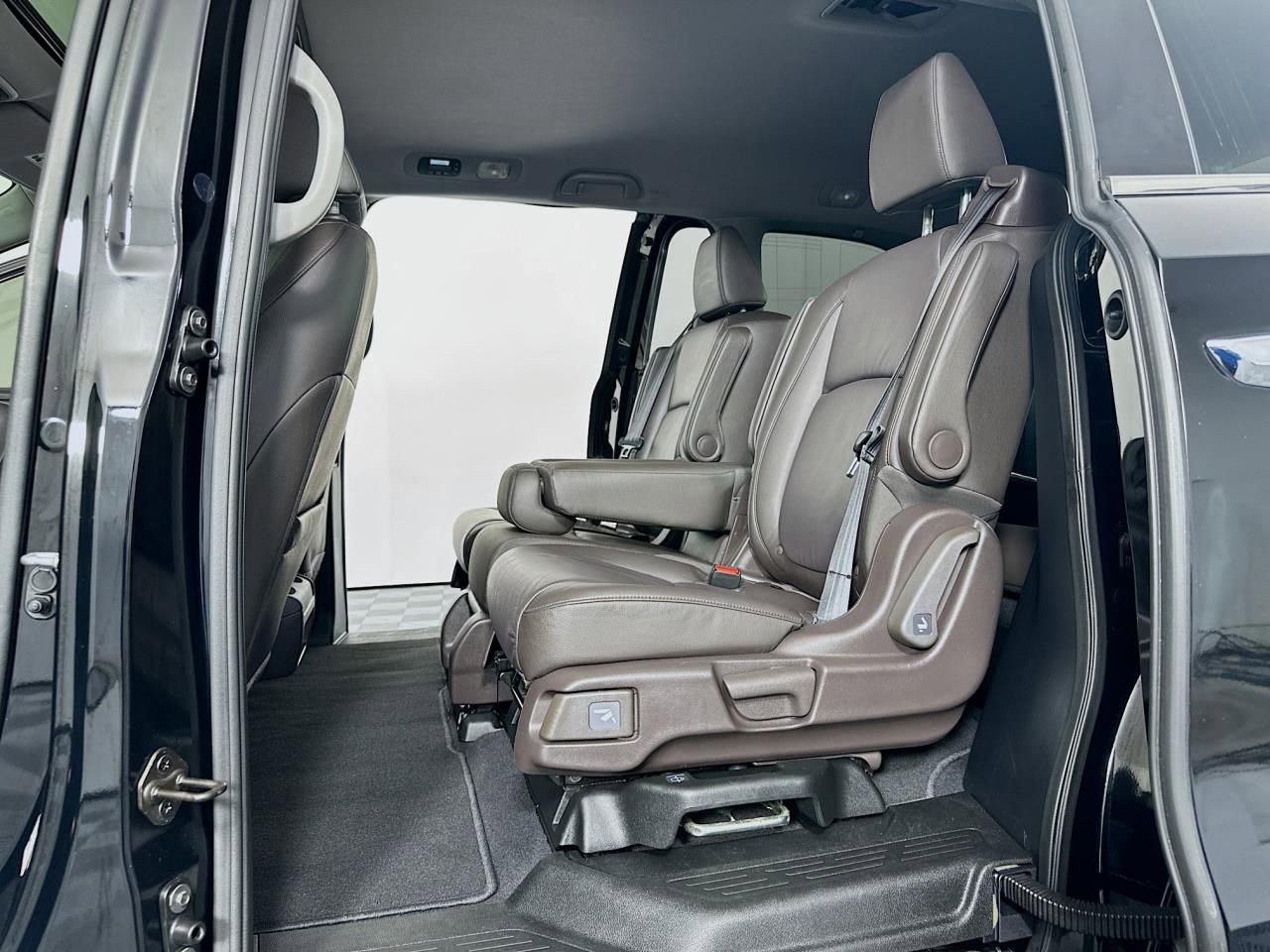 Used 2018 Honda Odyssey EX-L image 34