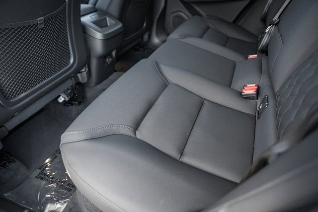 New 2026 Volvo XC60 B5 Plus w/ Climate Package image 33