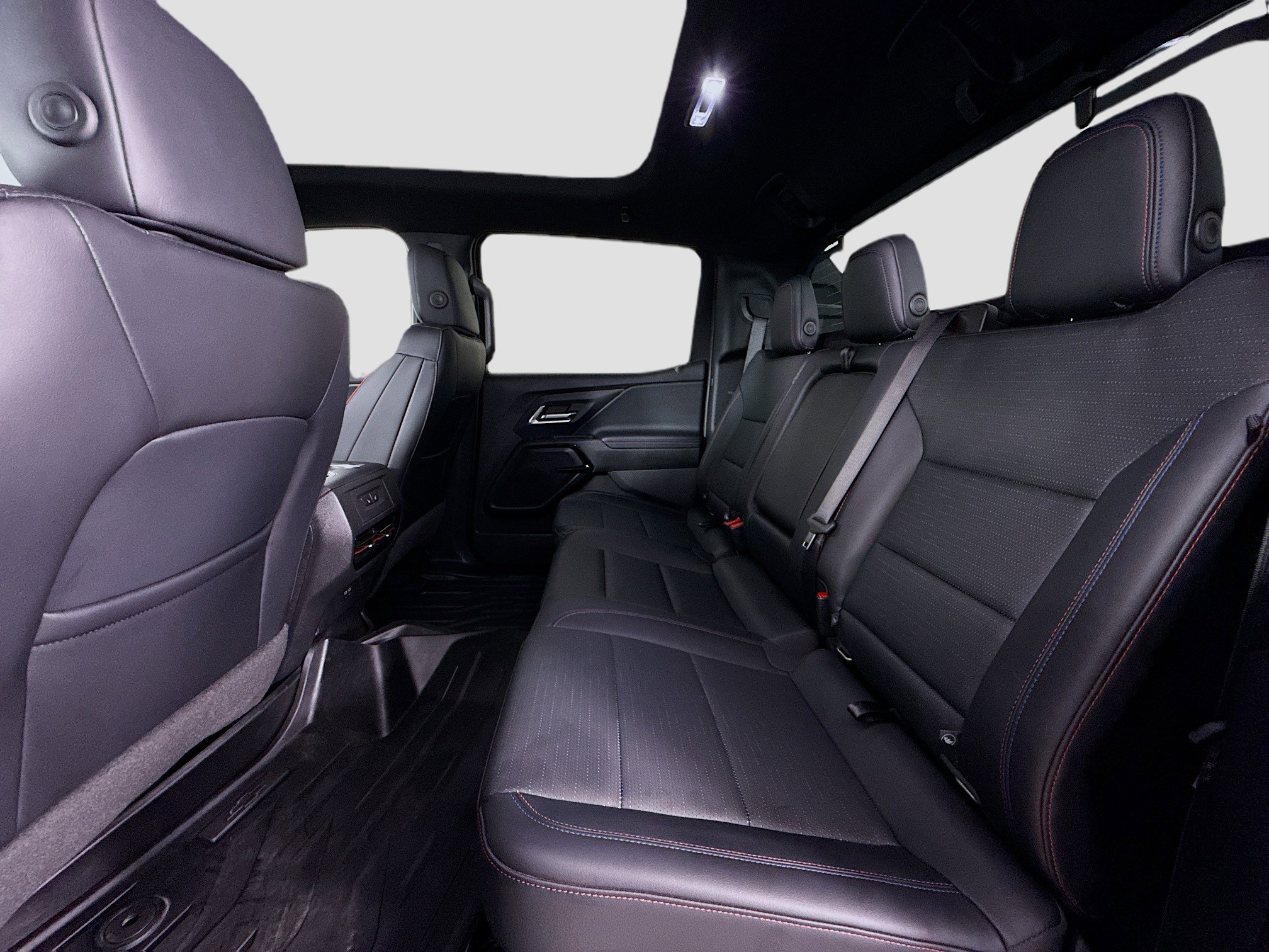Used 2025 Chevrolet Silverado EV RST AWD/4WD image 26