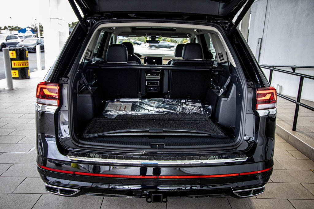 New 2026 Volkswagen Atlas SEL Premium R-Line image 17