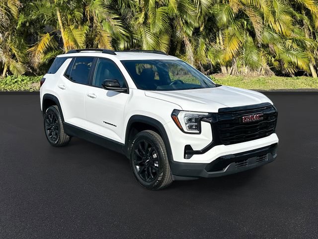 Used 2026 GMC Terrain Elevation w/ Elevation Premium Package FWD image 2