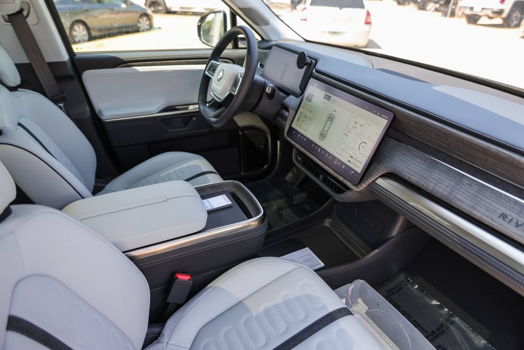 Used 2026 Rivian R1T Adventure AWD/4WD image 29