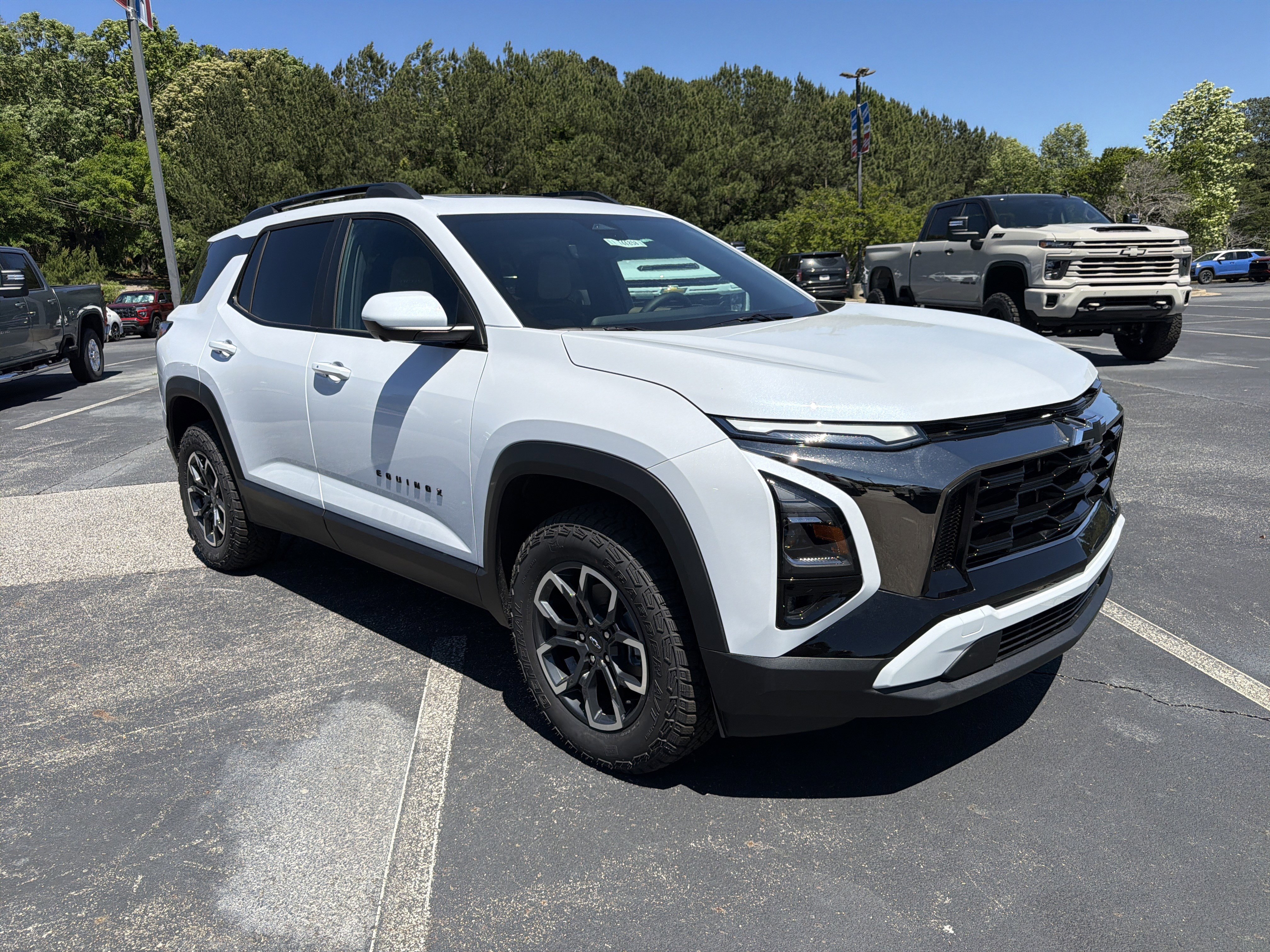 New 2026 Chevrolet Equinox ACTIV w/ Safety and Technology Package AWD/4WD image 3