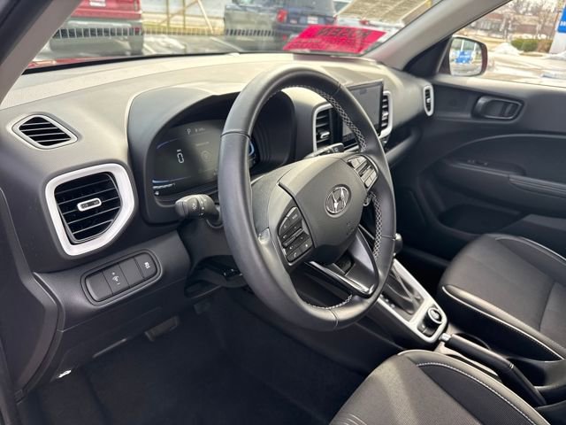 Certified 2025 Hyundai Venue Limited image 14