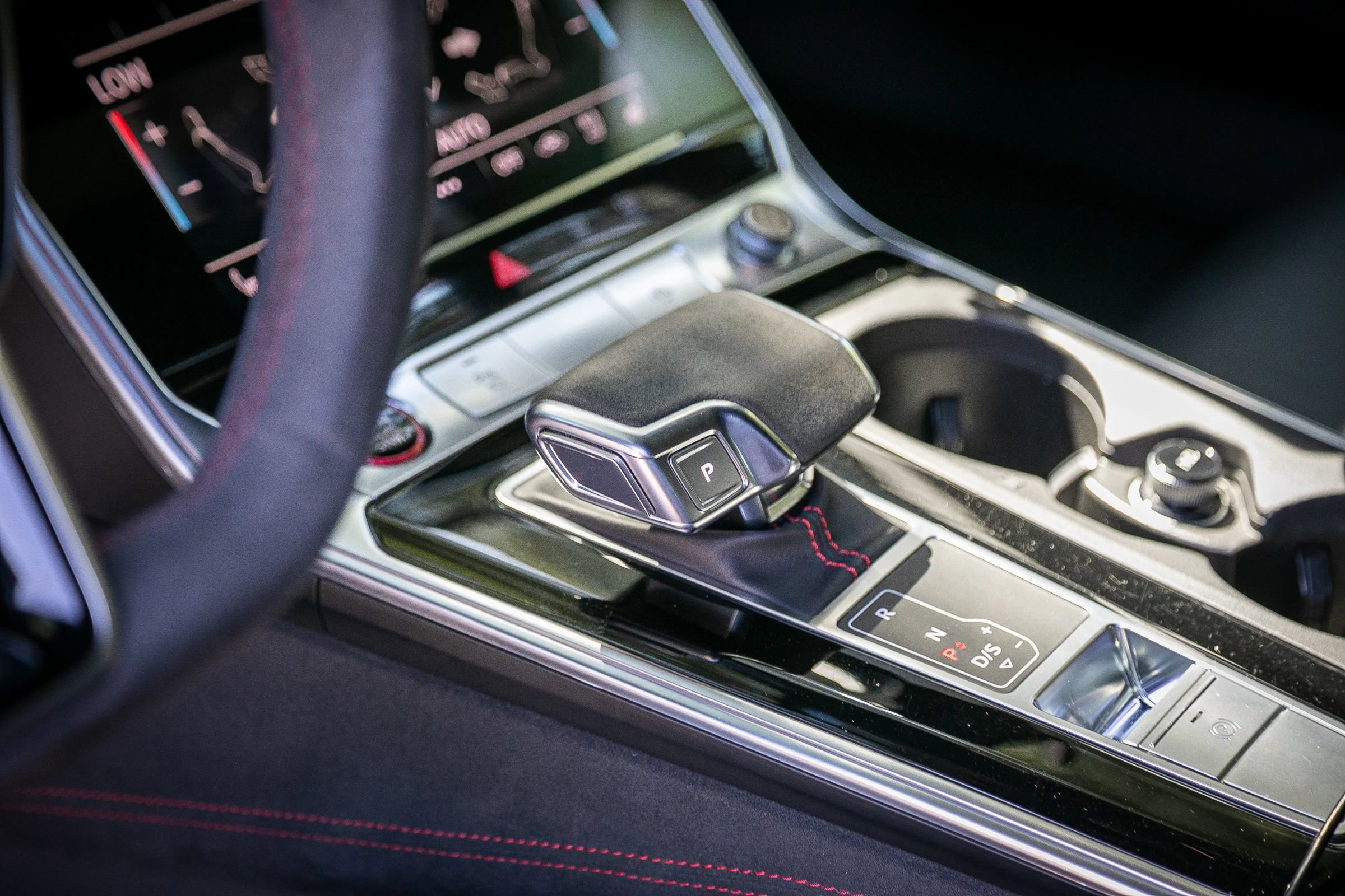 Used 2023 Audi RS 6 AWD/4WD image 31
