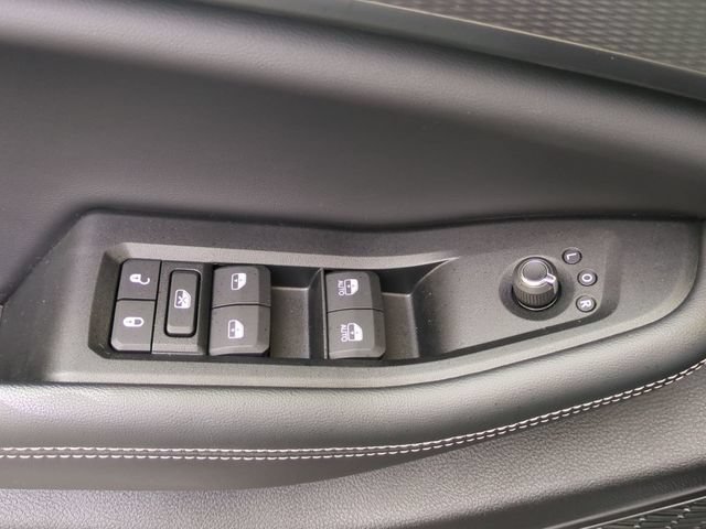 Certified 2025 Jeep Grand Cherokee Altitude AWD/4WD image 14