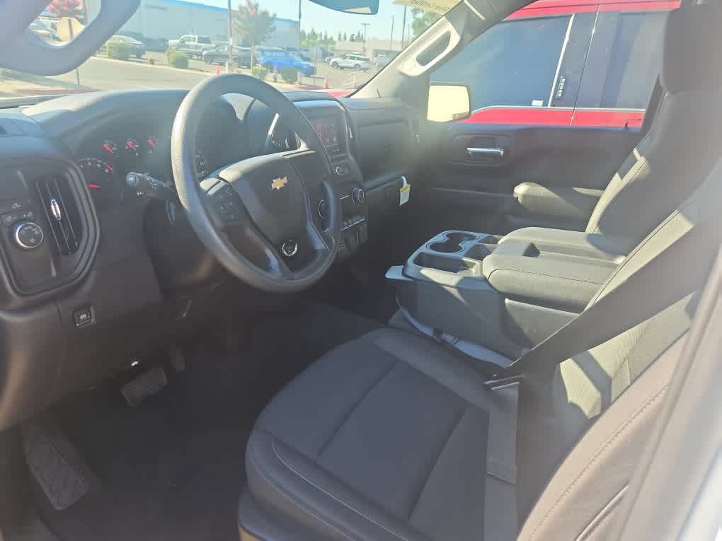 Used 2025 Chevrolet Silverado 1500 Custom w/ LPO, Dark Essentials Package RWD image 14