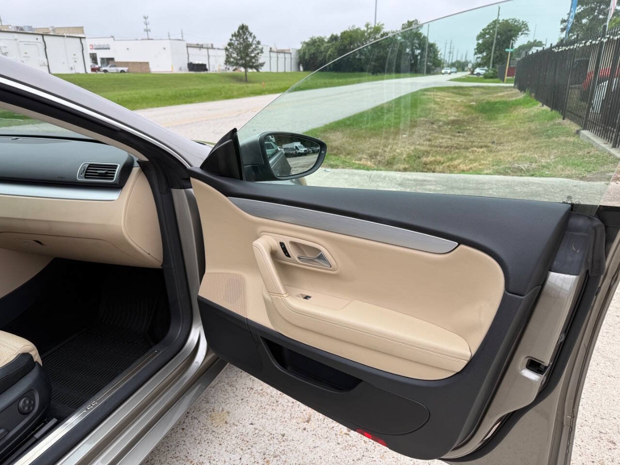 Used 2013 Volkswagen CC Sport FWD image 21