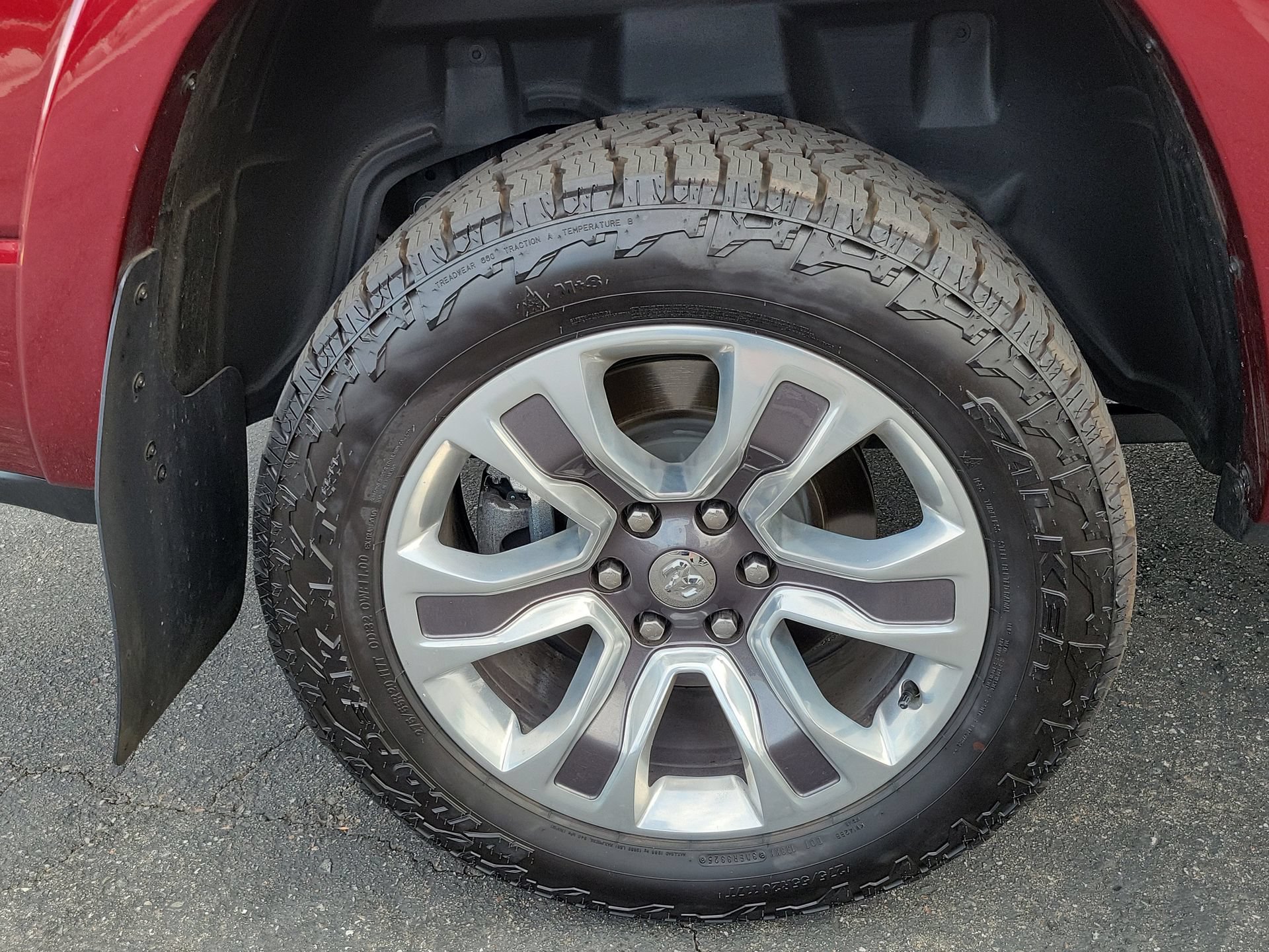 Used 2024 RAM 1500 Limited AWD/4WD image 11