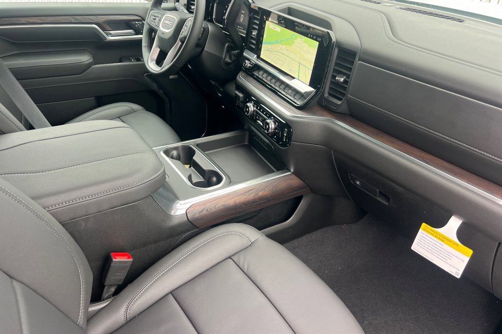 New 2026 GMC Sierra 3500 SLT w/ SLT Convenience Package image 12