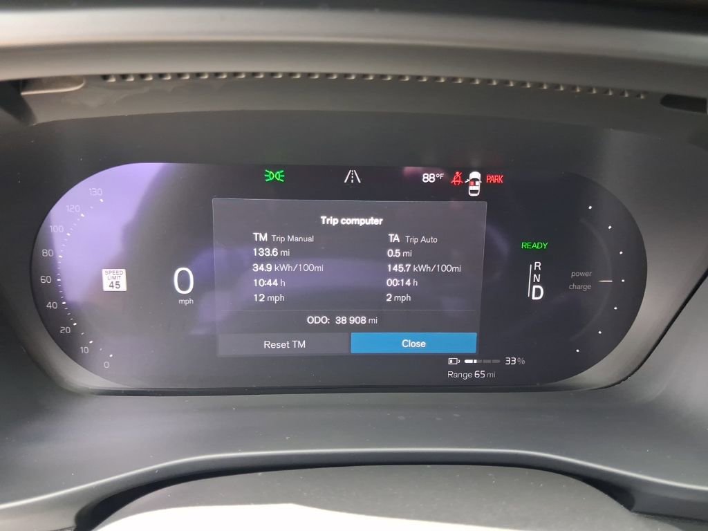 Used 2023 Volvo C40 P8 Recharge Plus image 18