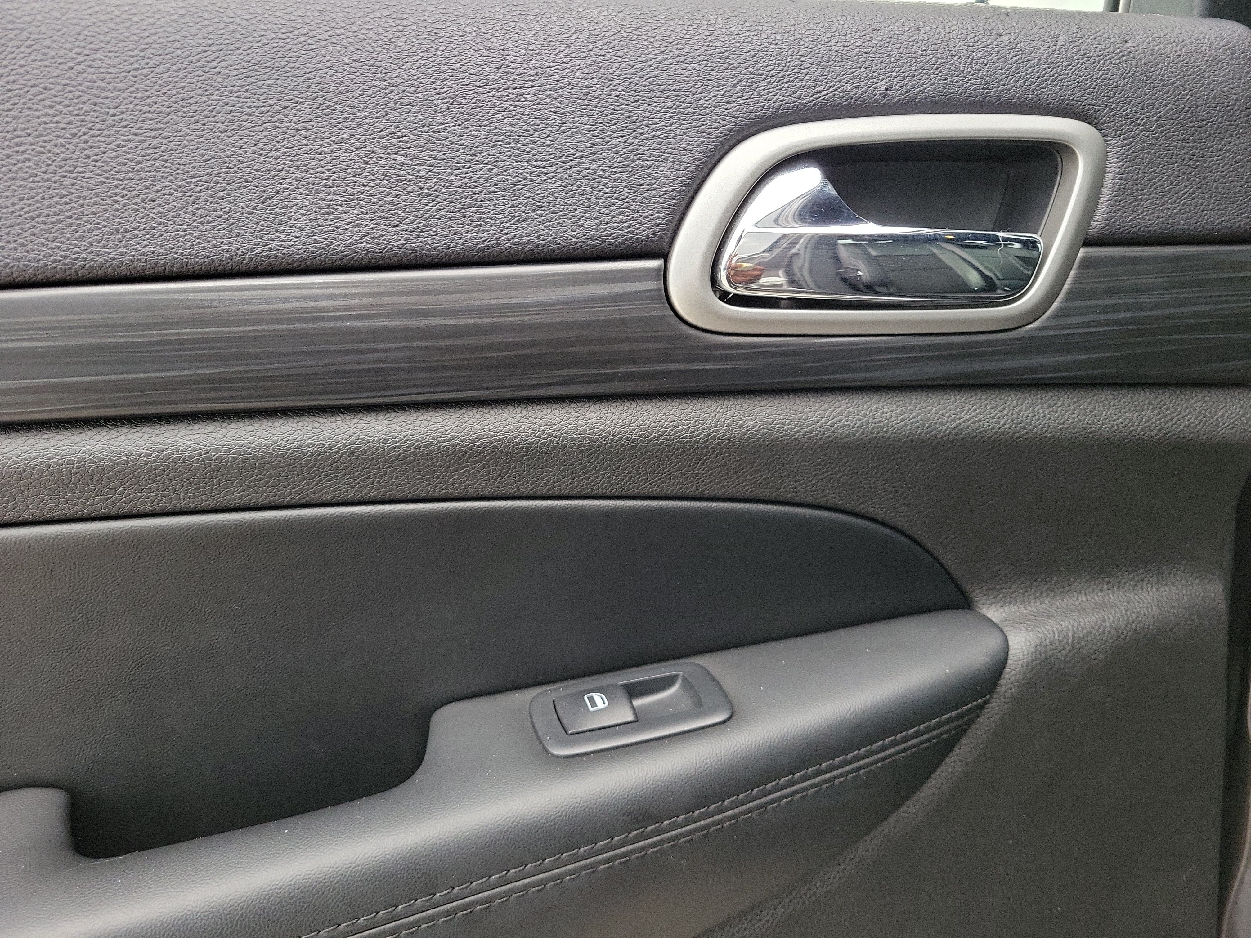 Used 2019 Jeep Grand Cherokee Laredo w/ Laredo X Package RWD image 20