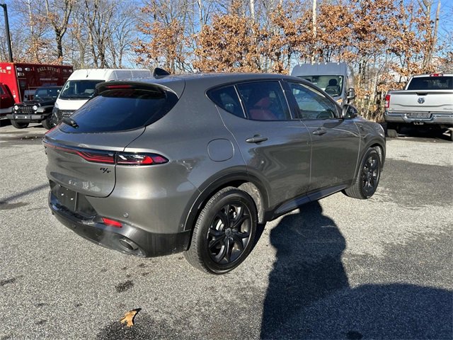 Used 2024 Dodge Hornet R/T Plus w/ Tech Pack Plus w/o Parking image 3