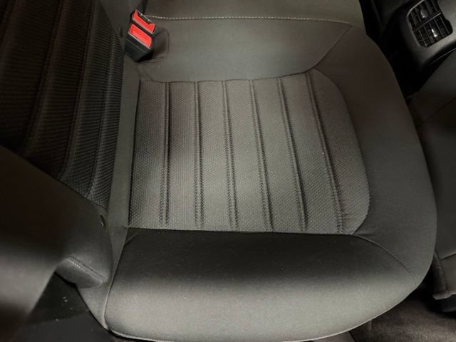 Used 2020 Ford Fusion SE FWD image 22