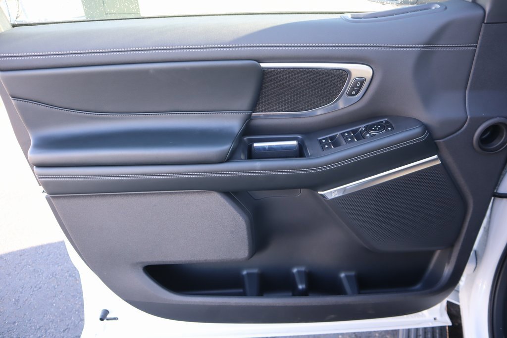 New 2025 Ford Expedition Platinum w/ Stealth Performance Package image 16