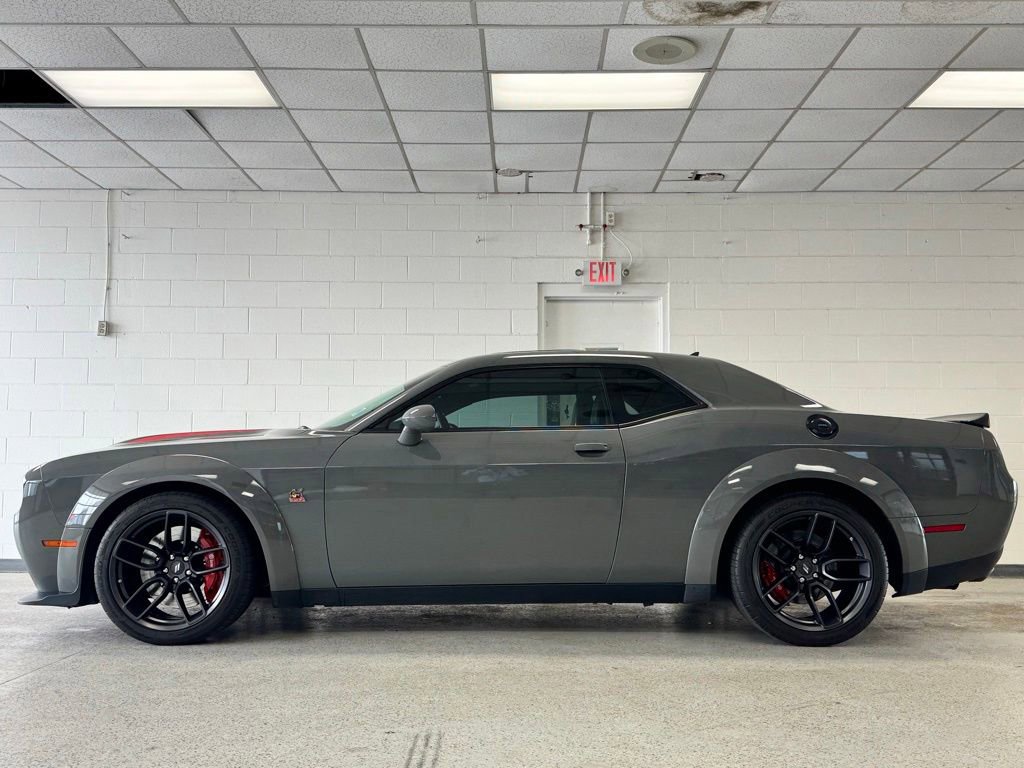 Used 2019 Dodge Challenger R/T Scat Pack w/ Widebody Package RWD image 4