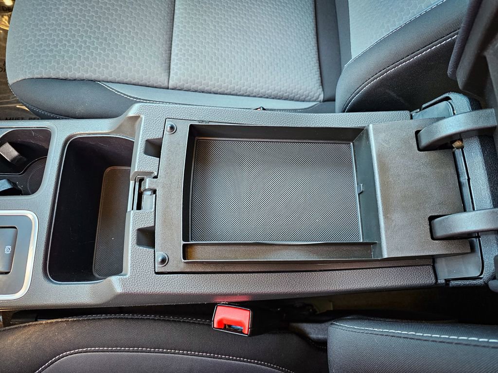 Used 2018 Ford Escape SE image 27