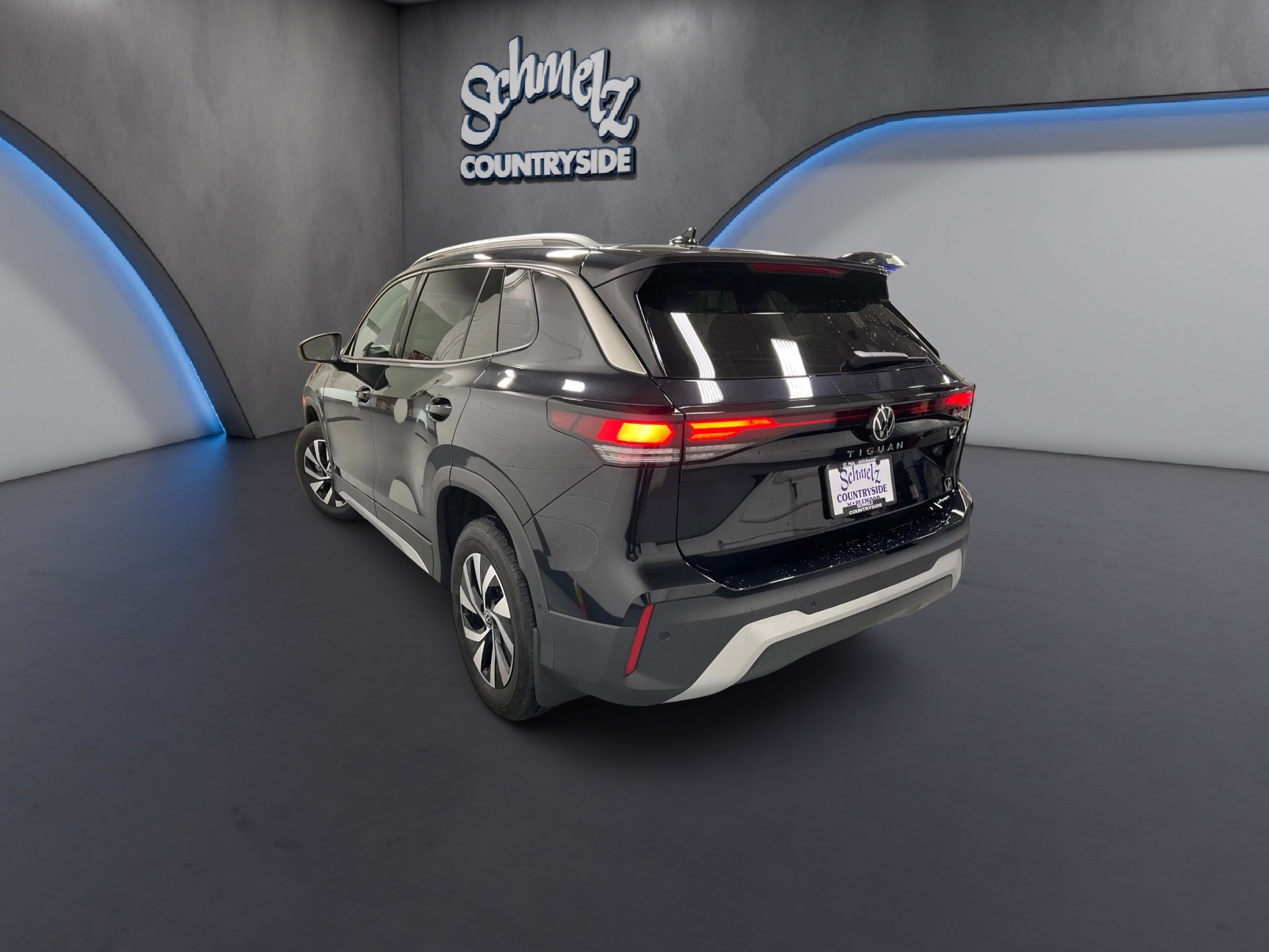 New 2025 Volkswagen Tiguan S image 8