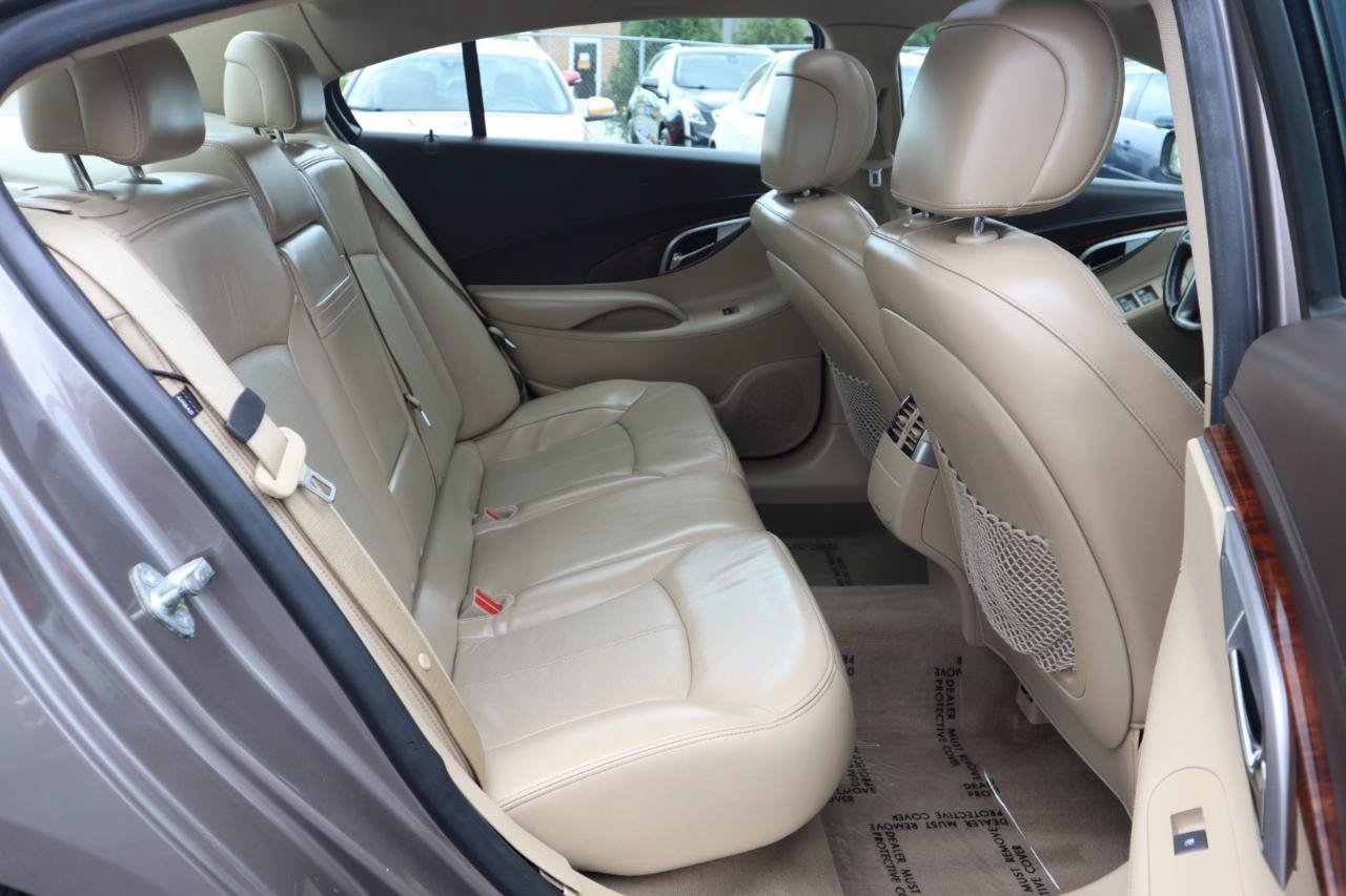 Used 2010 Buick LaCrosse CXL w/ Luxury Package AWD/4WD image 12