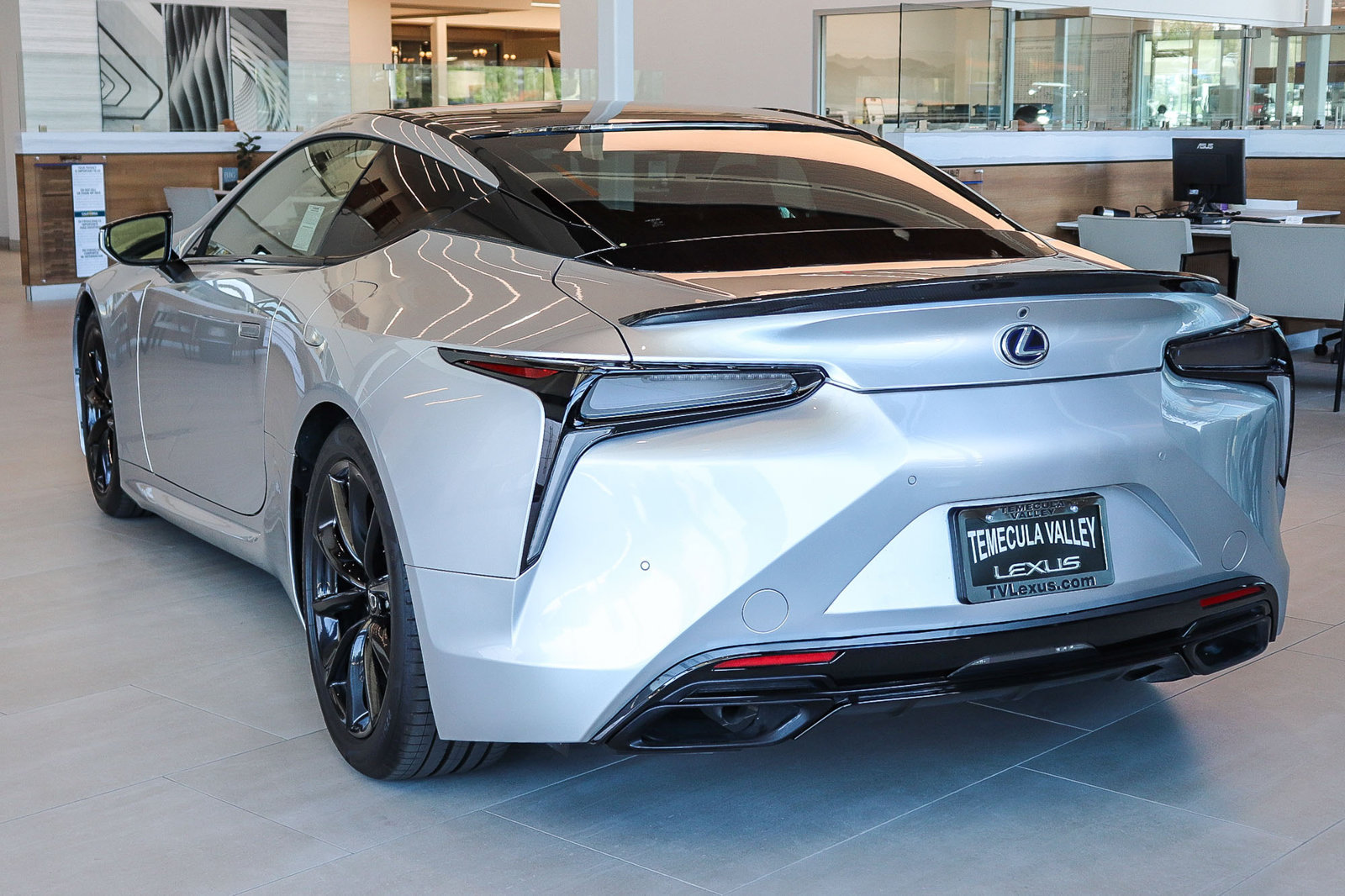 Used 2019 Lexus LC 500h w/ Sport Package RWD image 4