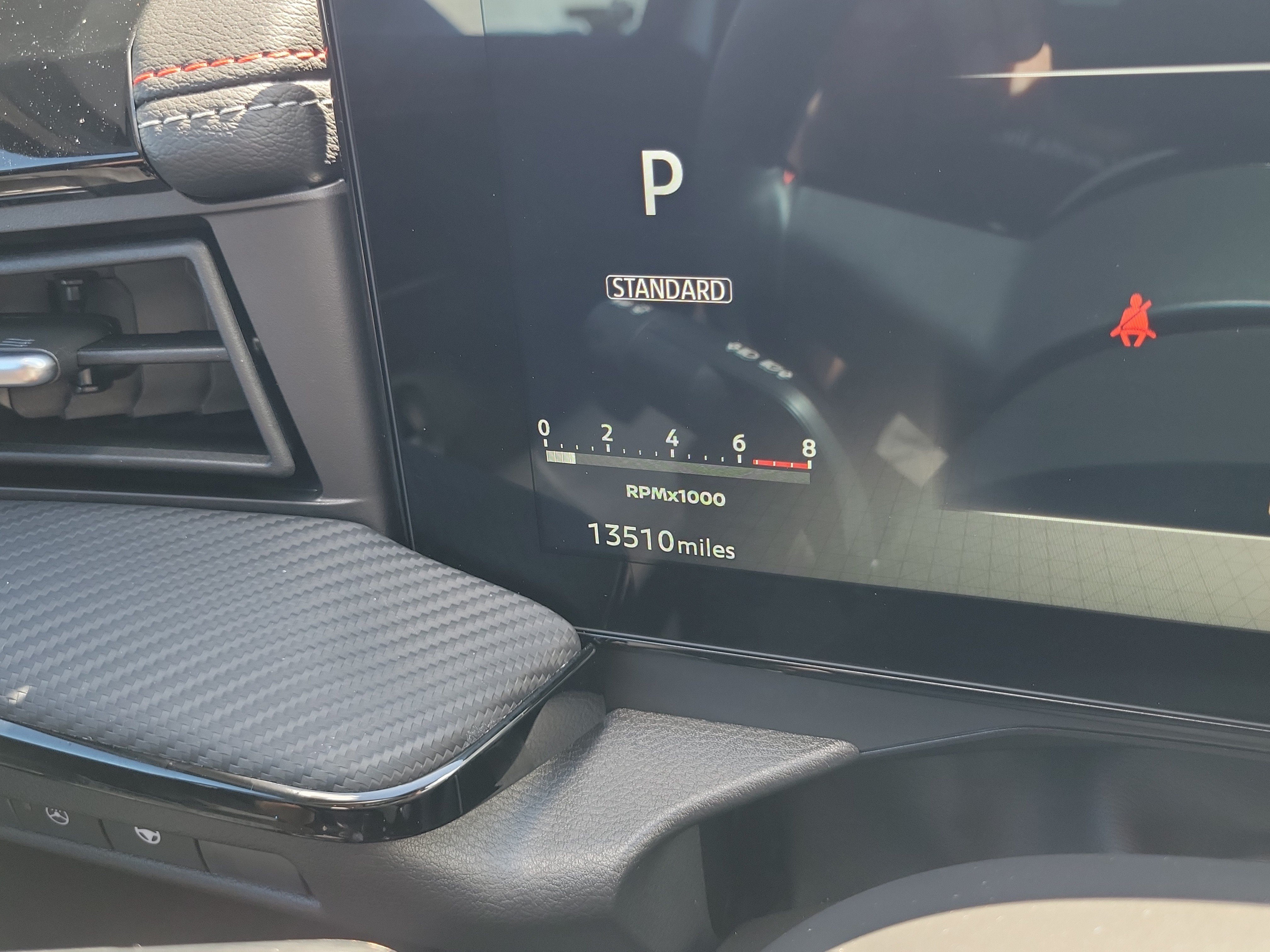 Used 2025 Nissan Kicks SR w/ SR Premium Package AWD/4WD image 22