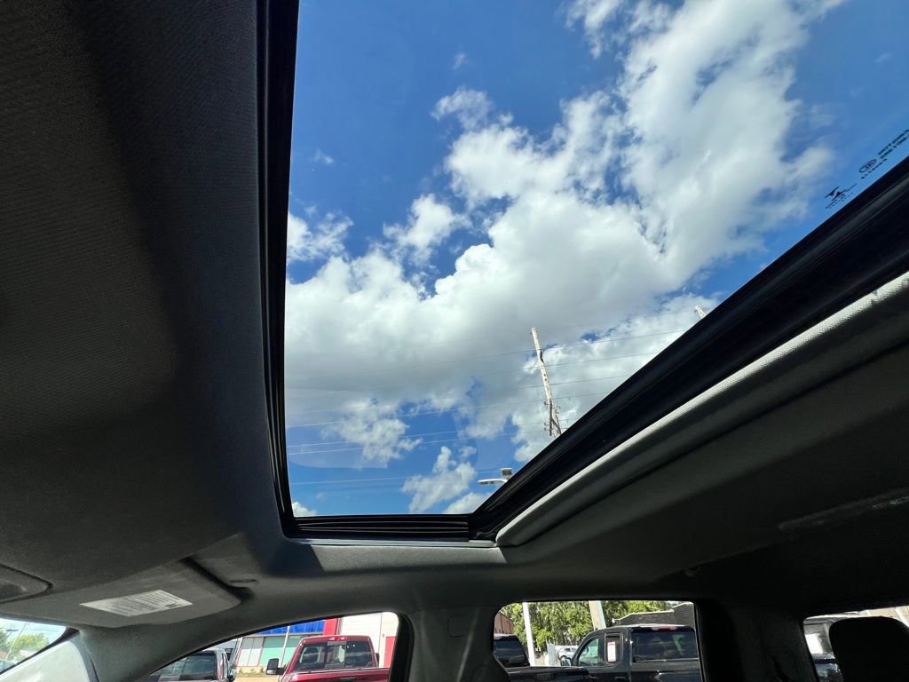 Used 2020 GMC Sierra 1500 SLT w/ SLT Premium Plus Package image 26