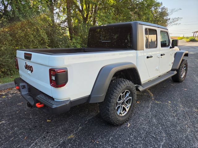 Used 2024 Jeep Gladiator Mojave w/ Technology Group AWD/4WD image 7