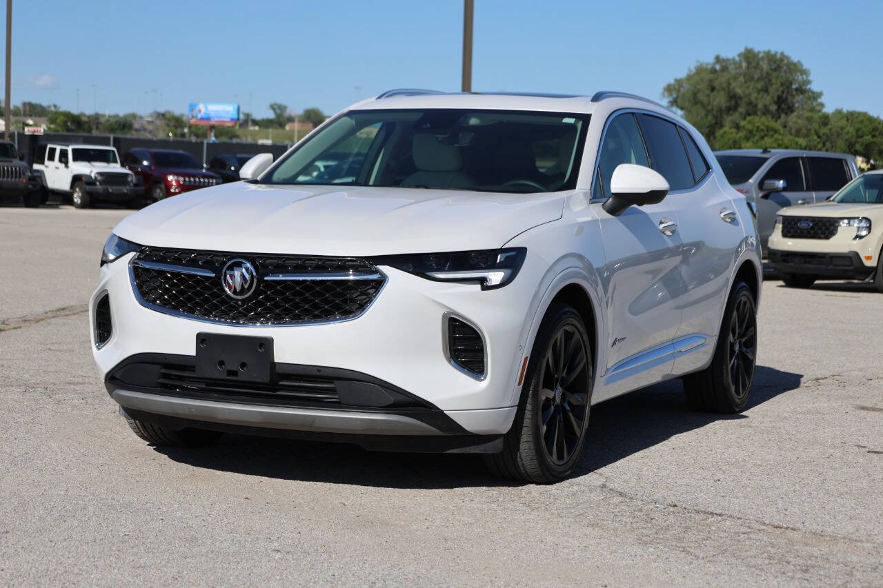 Used 2023 Buick Envision Avenir AWD/4WD image 6