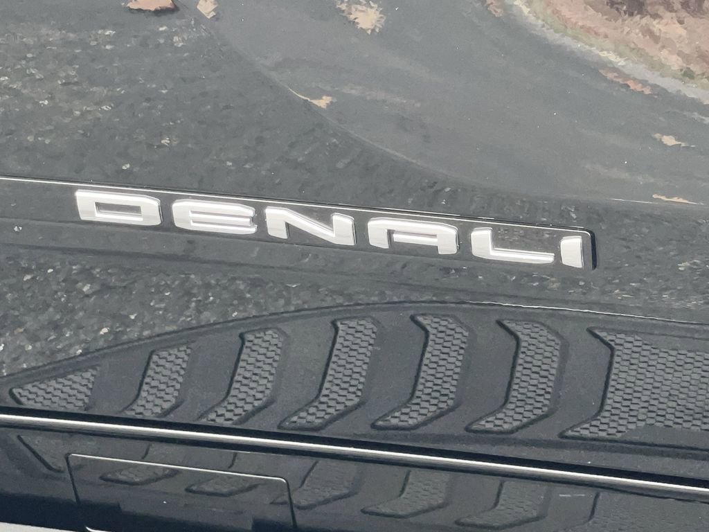 New 2025 GMC Sierra EV Denali image 38