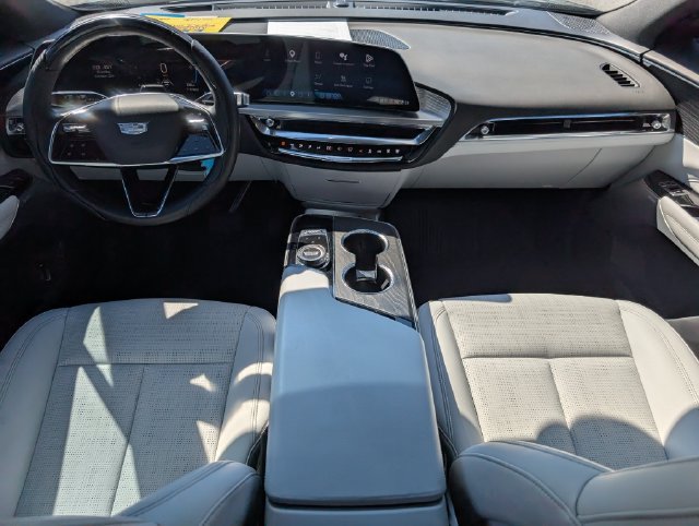 Used 2023 Cadillac Lyriq 2WD image 5