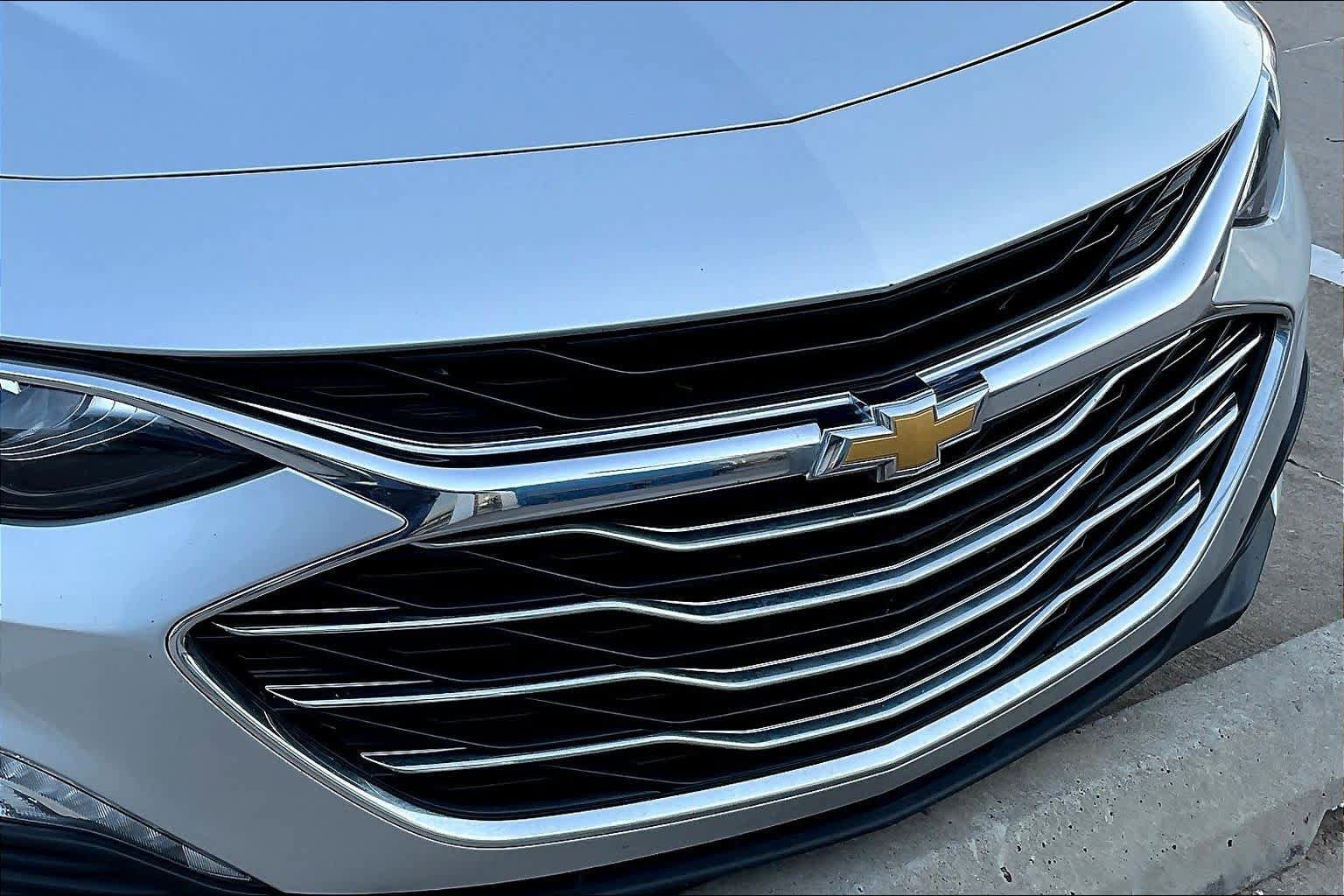 Used 2022 Chevrolet Malibu LT image 28