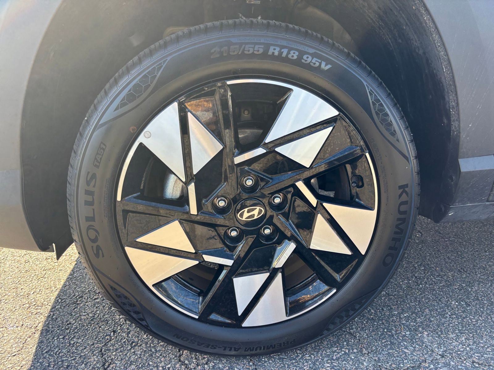 Used 2025 Hyundai Kona SEL image 30