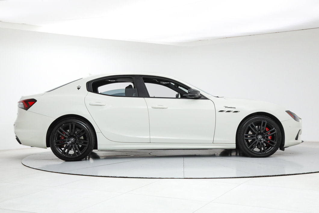 Certified 2023 Maserati Ghibli Modena Q4 AWD/4WD image 6