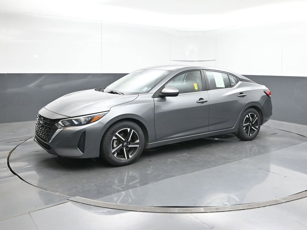 Used 2024 Nissan Sentra SV image 2