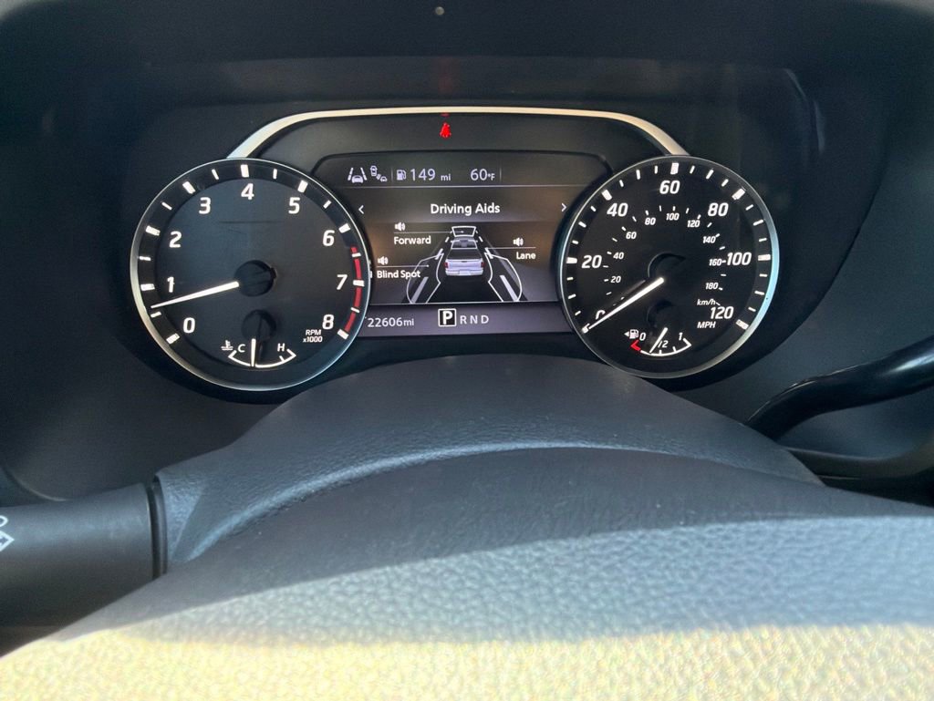 Used 2023 Nissan Titan SV w/ SV Convenience Package RWD image 23
