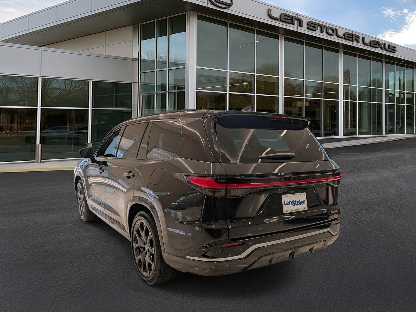 New 2026 Lexus TX 500h AWD w/ Technology Package image 3