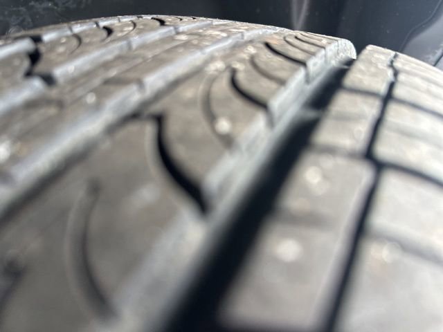 Used 2019 Jeep Cherokee Limited image 36