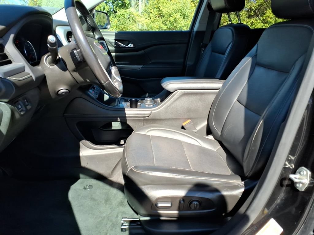 Used 2021 GMC Acadia SLT w/ Preferred Package AWD/4WD image 16