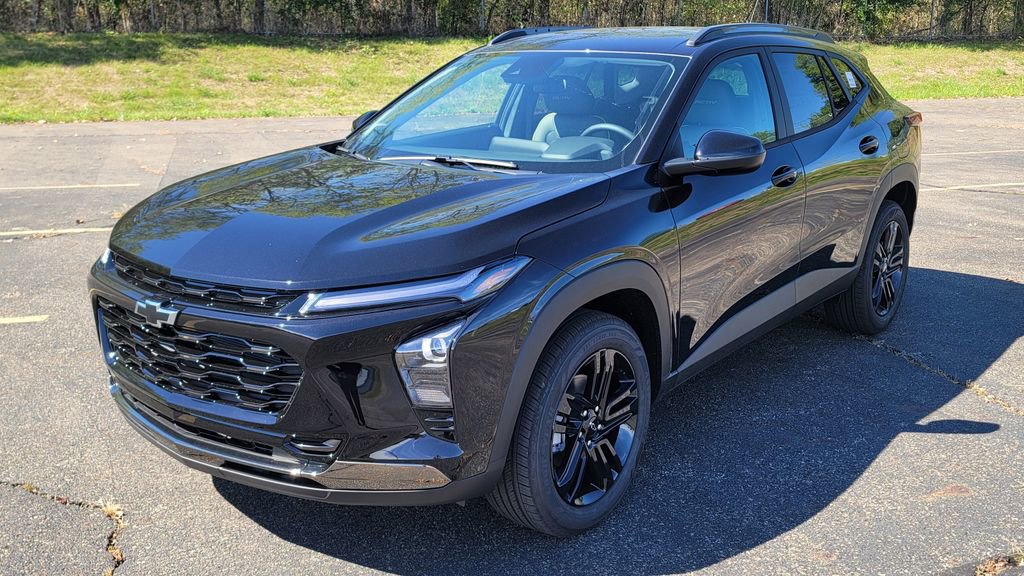 New 2026 Chevrolet Trax ACTIV w/ Driver Confidence Package image 3