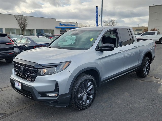 Used 2024 Honda Ridgeline Sport image 3