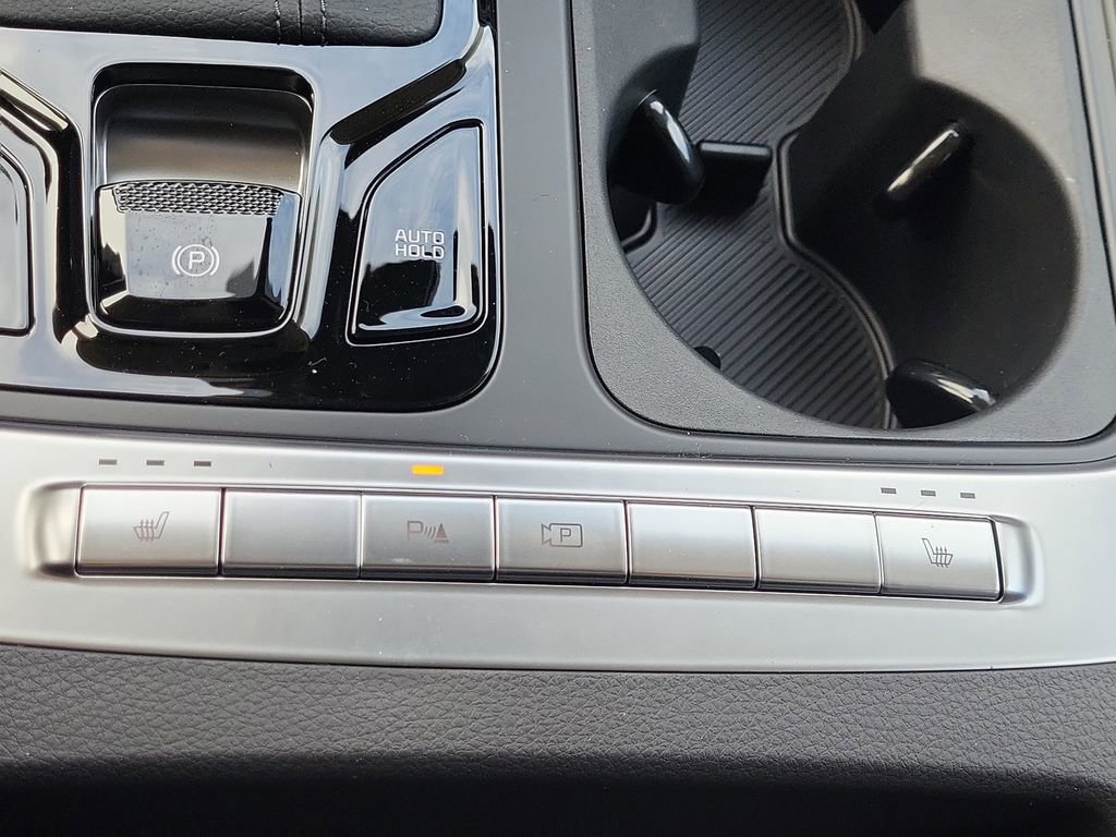 New 2026 Kia Carnival EX image 22