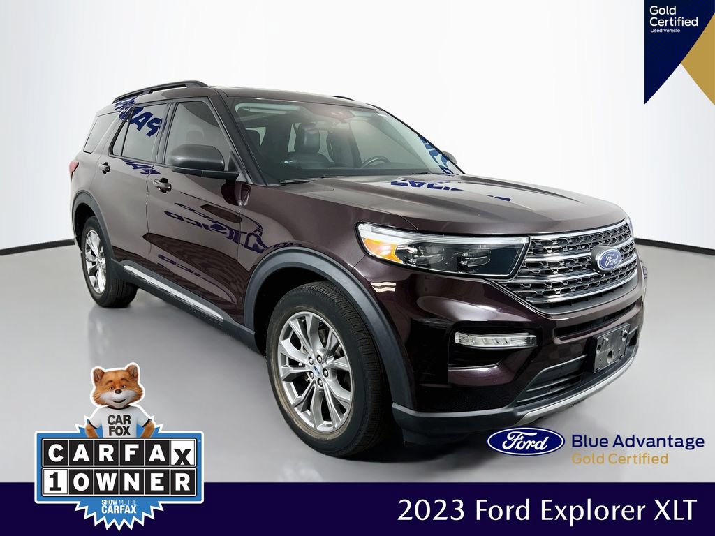 Certified 2023 Ford Explorer XLT w/ Equipment Group 202A AWD/4WD image 1