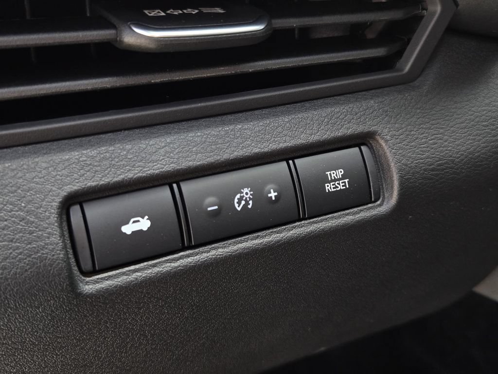 New 2026 Nissan Altima 2.5 SV w/ SV Special Edition Package FWD image 17
