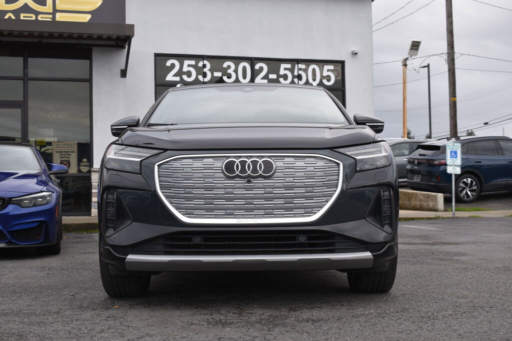 Used 2022 Audi Q4 e-tron Prestige image 4