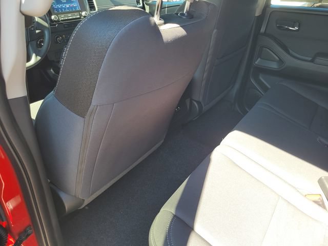 Certified 2024 Nissan Frontier SV w/ Technology Package AWD/4WD image 14