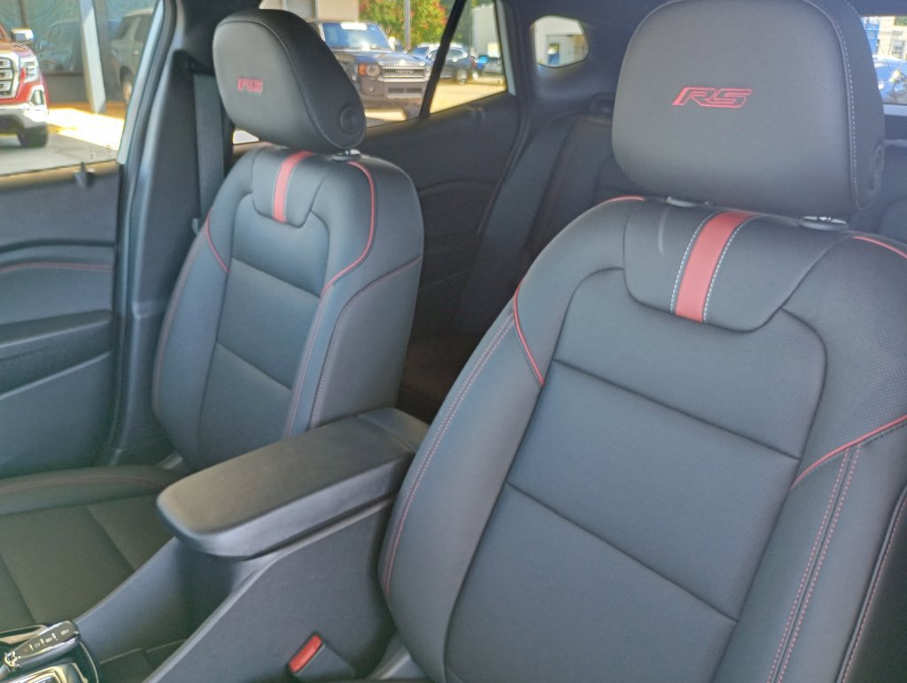New 2026 Chevrolet Trax RS w/ Driver Confidence Package FWD image 11