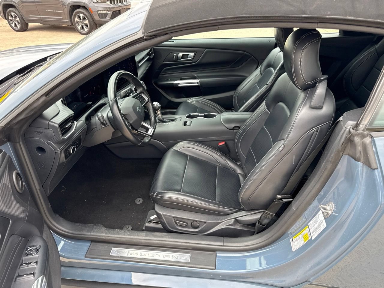 Used 2025 Ford Mustang Premium RWD image 16