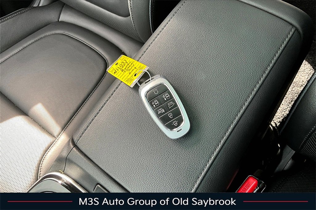 Used 2024 Hyundai Tucson Limited image 35