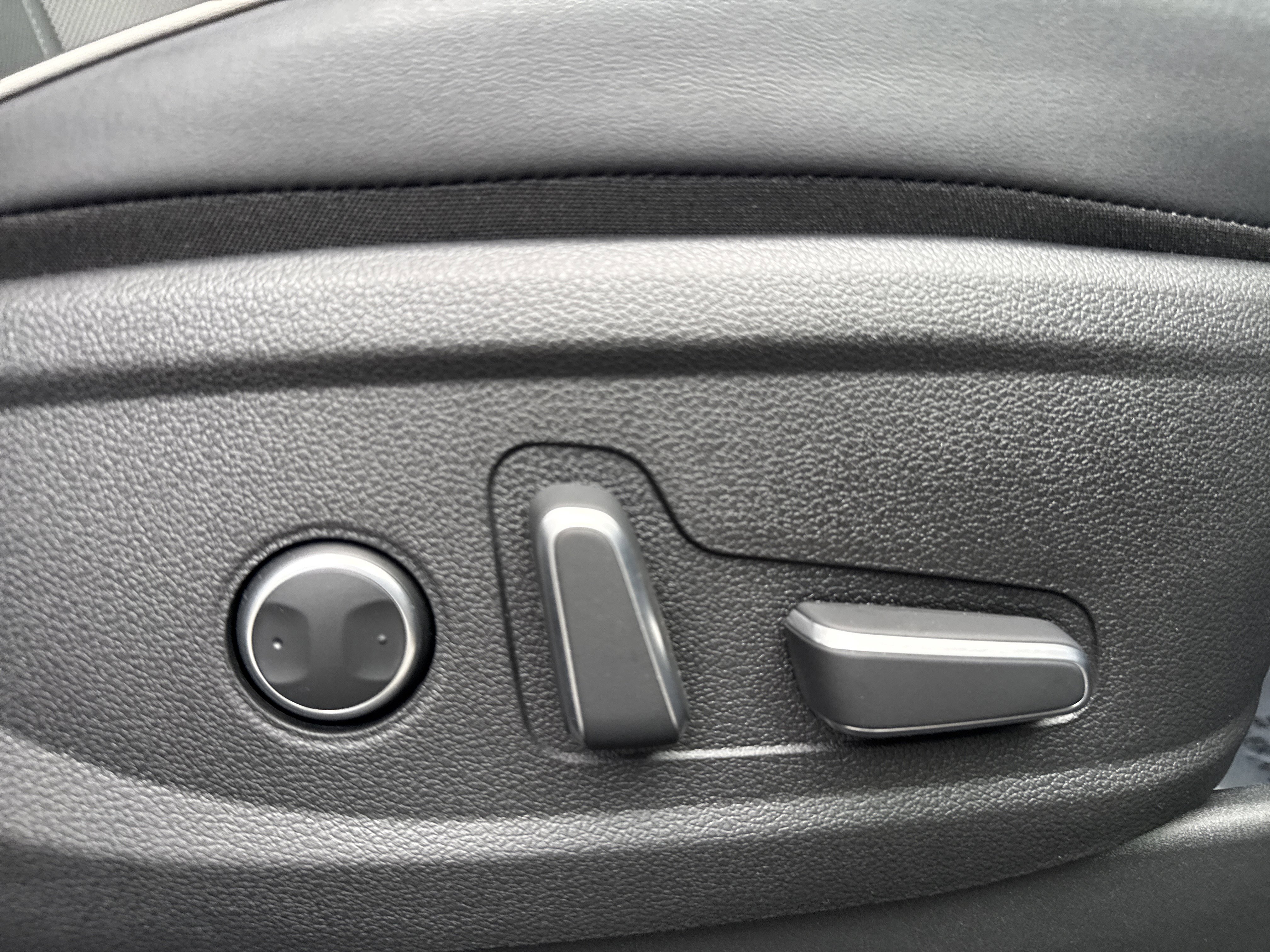 Used 2025 Hyundai Palisade SEL image 31