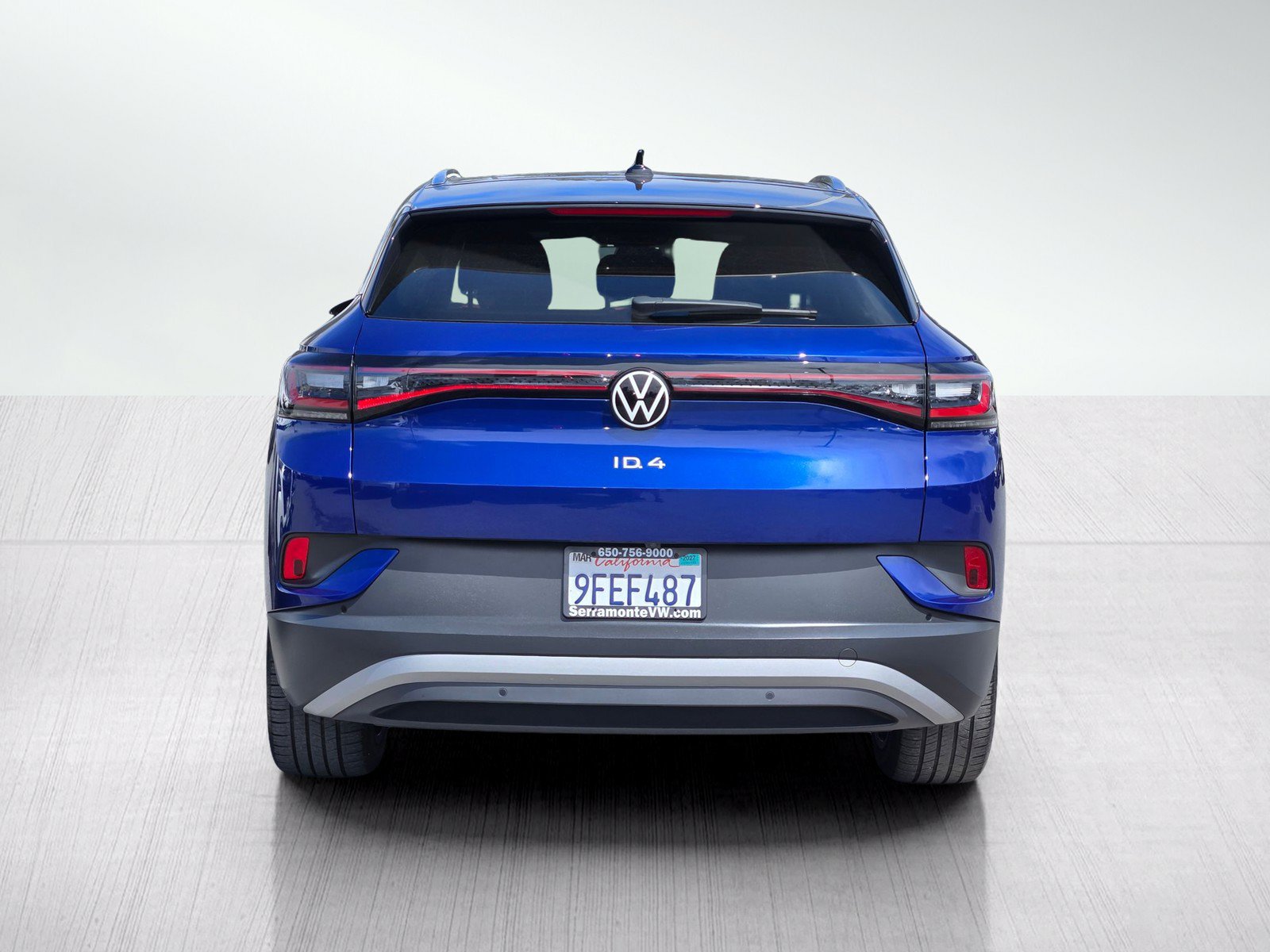 Used 2022 Volkswagen ID.4 Pro S w/ Gradient Package RWD image 5